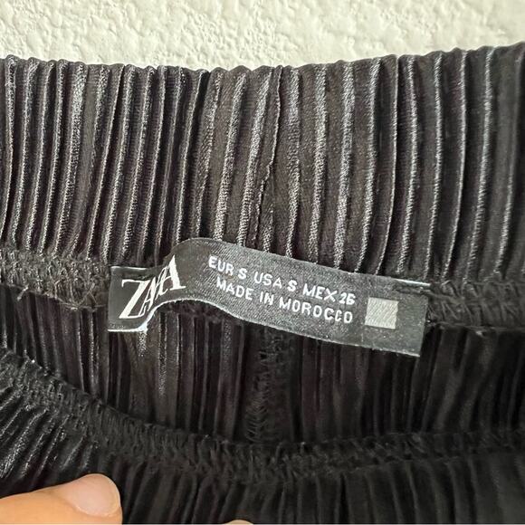 Zara Black Straight Flare Semi Sheer Black Vertical Accordion Crinkle Pants S - Picture 2 of 9